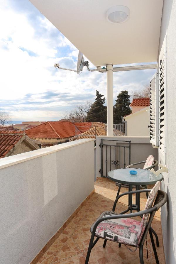 Apartments By The Sea Kastel Kambelovac, Kastela - 8679 Ngoại thất bức ảnh