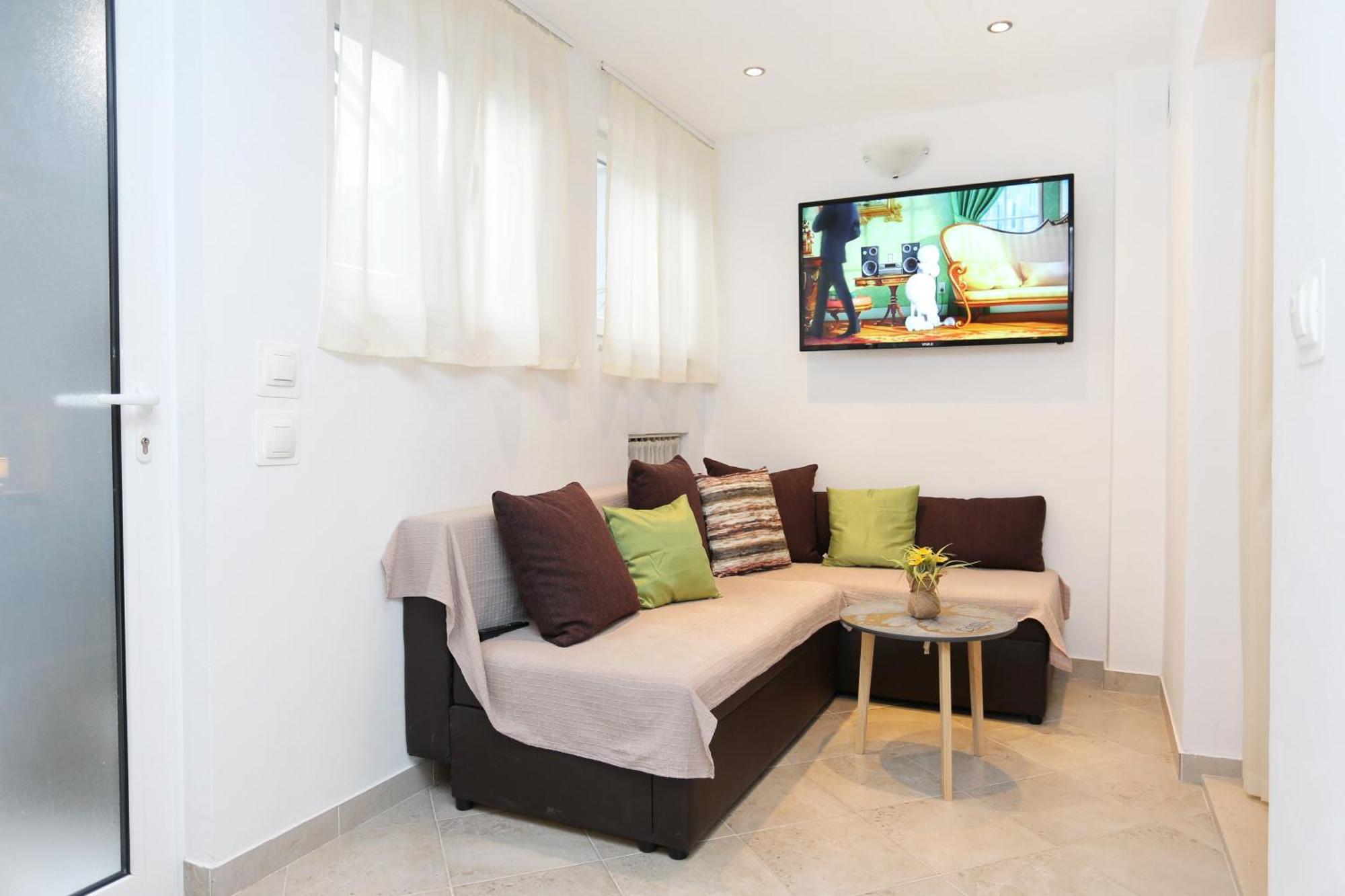 Apartments By The Sea Kastel Kambelovac, Kastela - 8679 Phòng bức ảnh